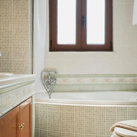 Βίλα Ar & Al Luxury Γαλατάς